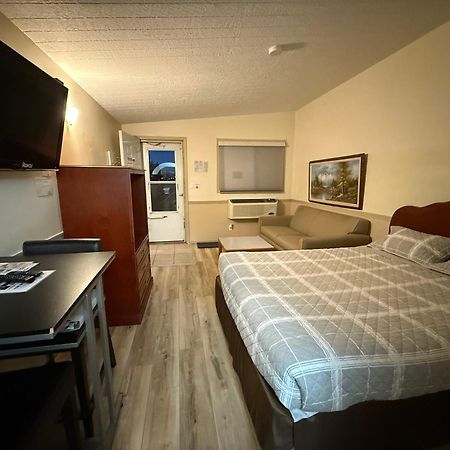 Centre Suite Inns Motel Bonnyville Exterior foto